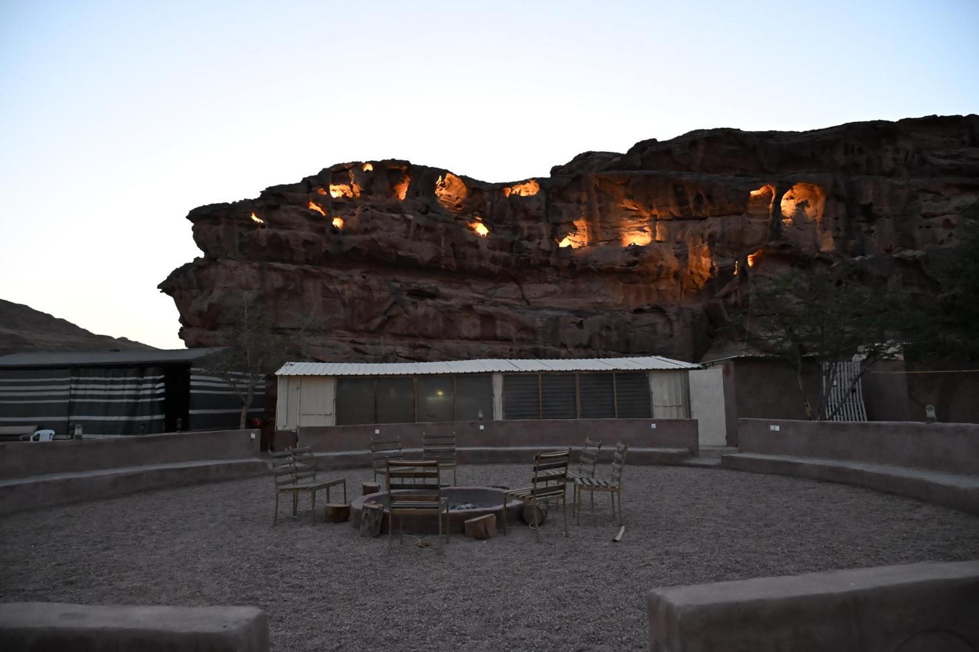 Hotel Bilal Luxury Camp à Wadi Rum Extérieur photo